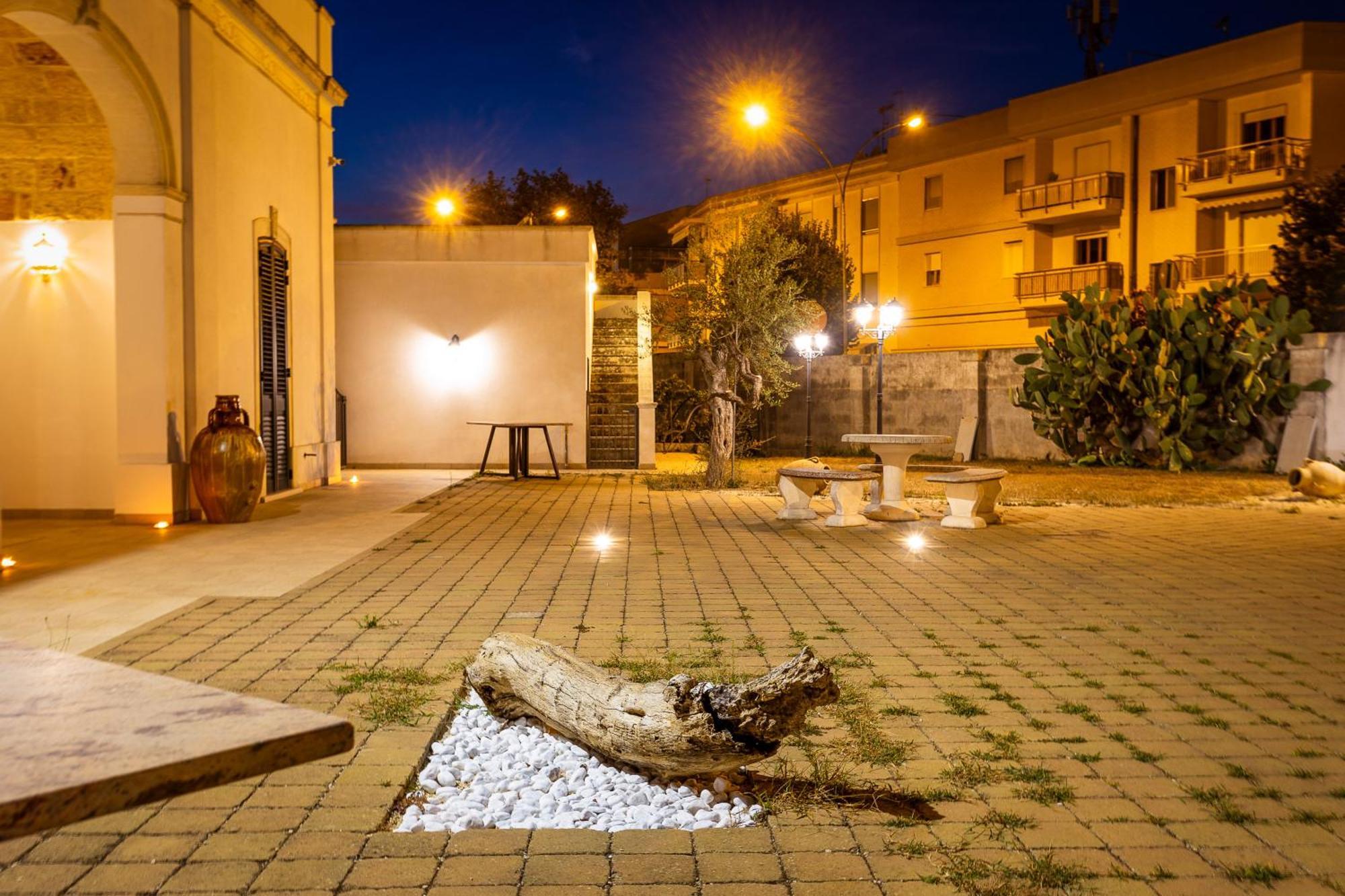 Villa Giardino Delle Zie: Charming Retreat with Half-Board Option Tricase Exterior photo