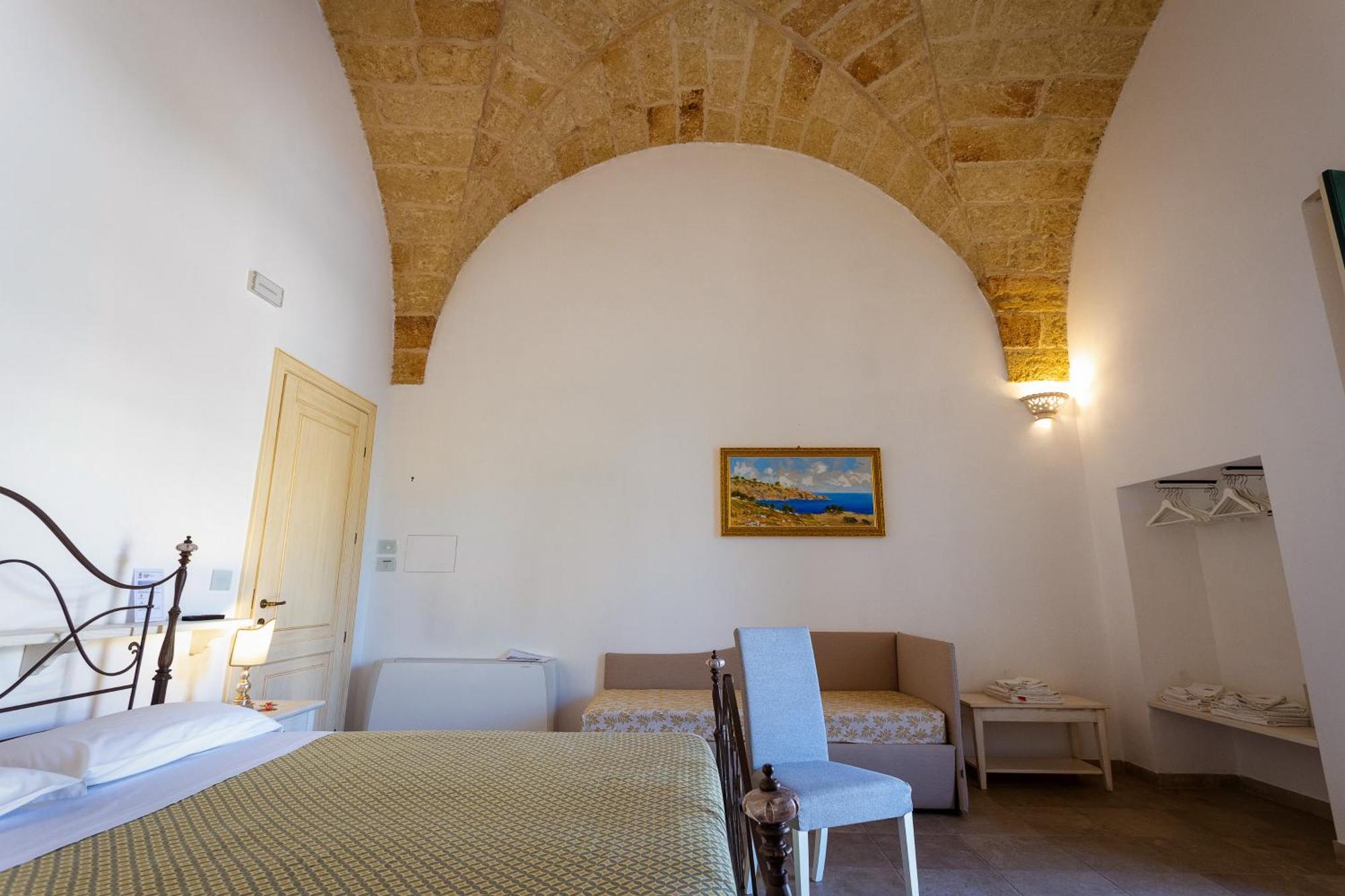 Villa Giardino Delle Zie: Charming Retreat with Half-Board Option Tricase Exterior photo