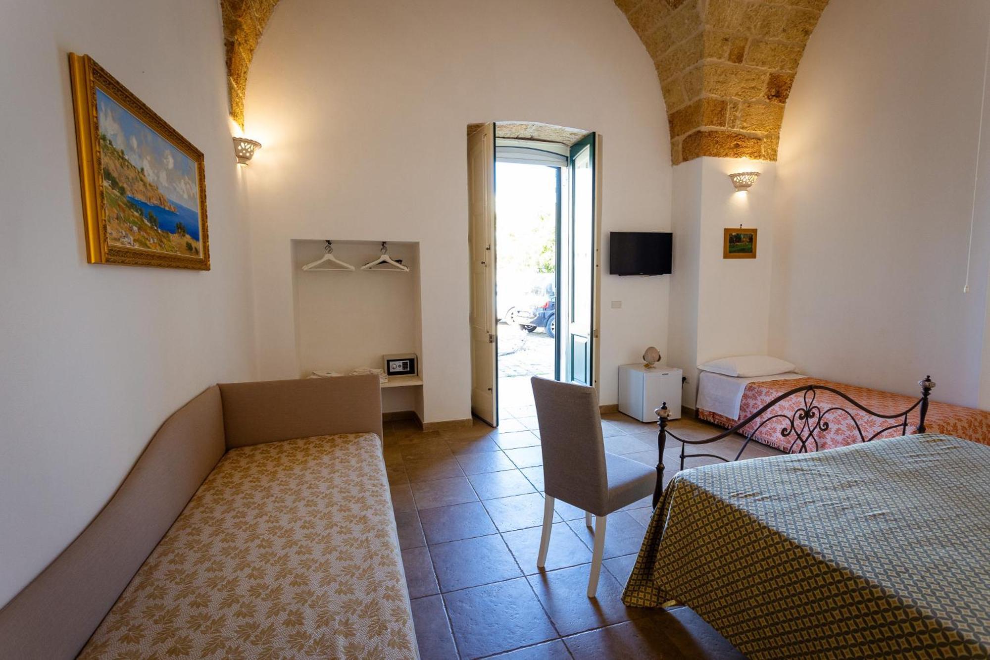 Villa Giardino Delle Zie: Charming Retreat with Half-Board Option Tricase Exterior photo